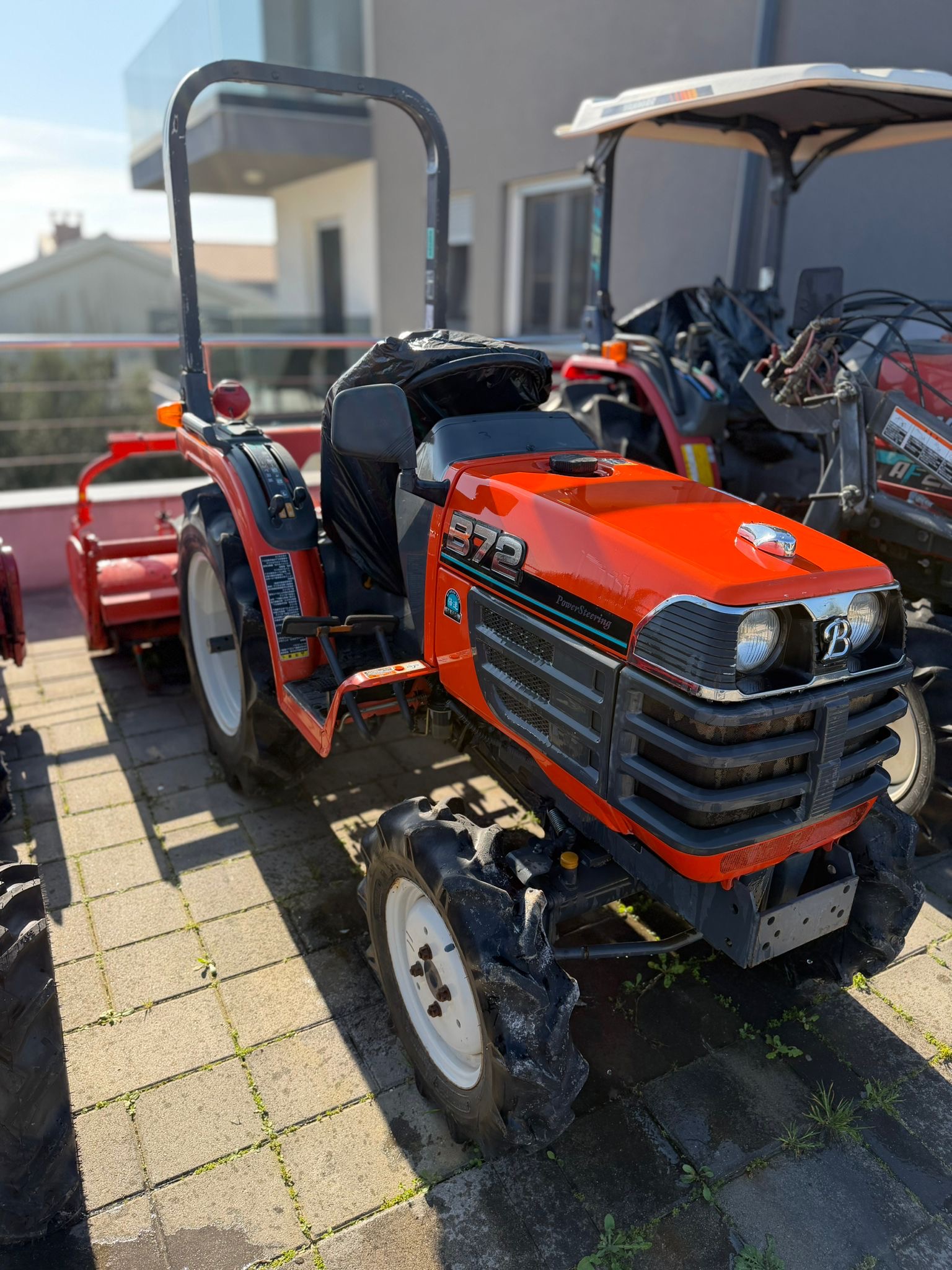 d2661063-7b12-46a6-8d10-577c50d71889