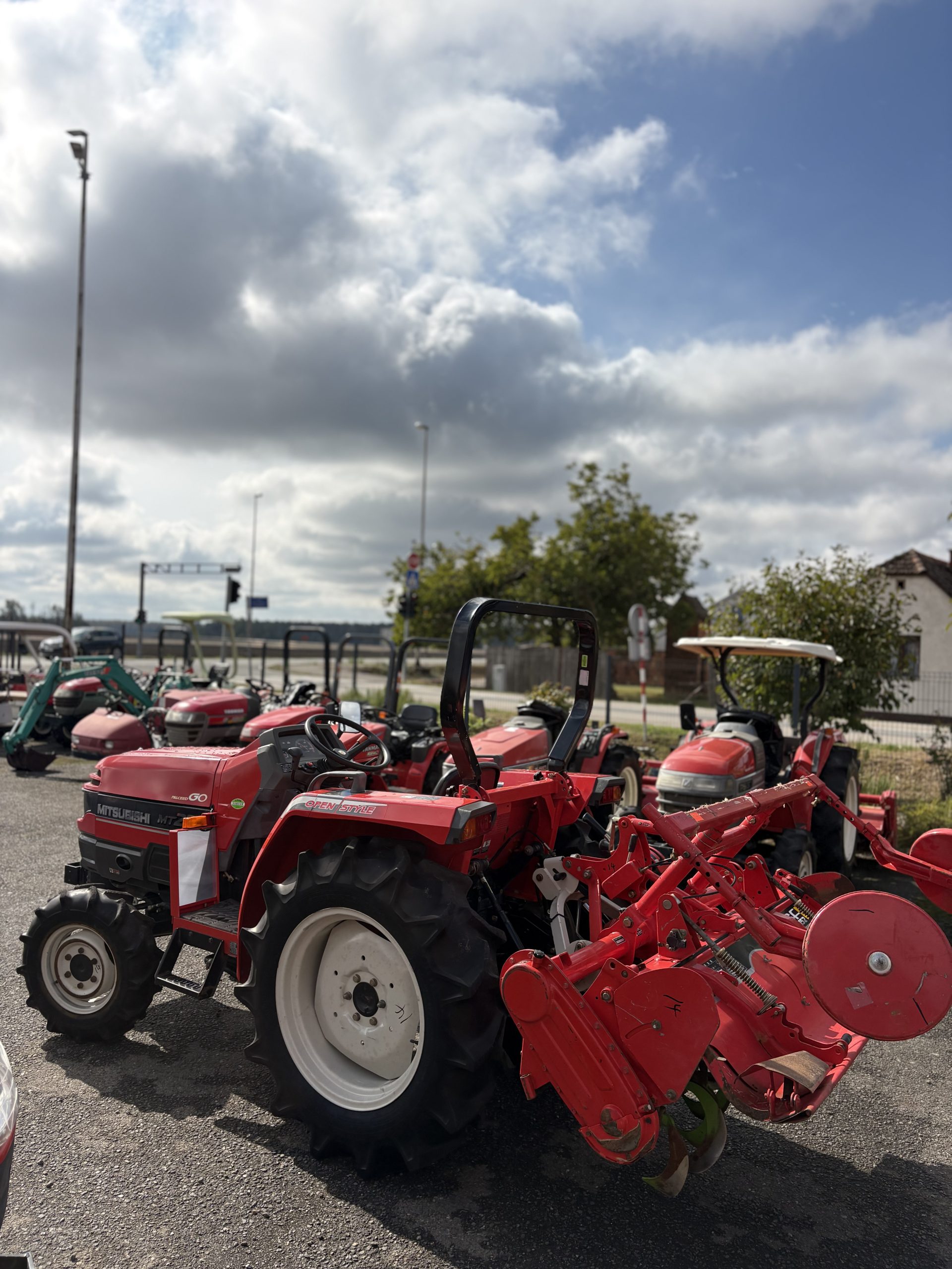 Traktor Mitsubishi Mt-251(179) - Slika 4
